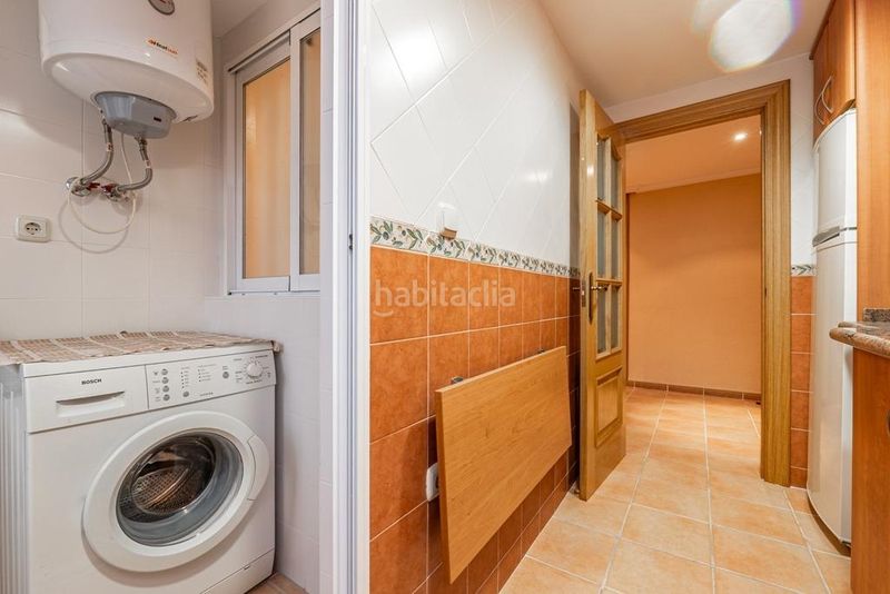 Foto 02c5f4e8-bb81-44c8-957f-9e031f92c10b. Piso en calle calle almona vieja 7 piso en el centro , totalmente reformado con dos grandes dormitorios y un baño en Granada