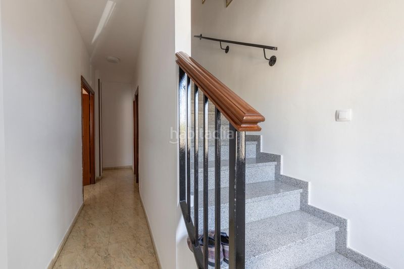 Foto f2bbf426-1a0a-47f8-a343-0be721ba08fb. Casa adossada amb aparcament a Chauchina