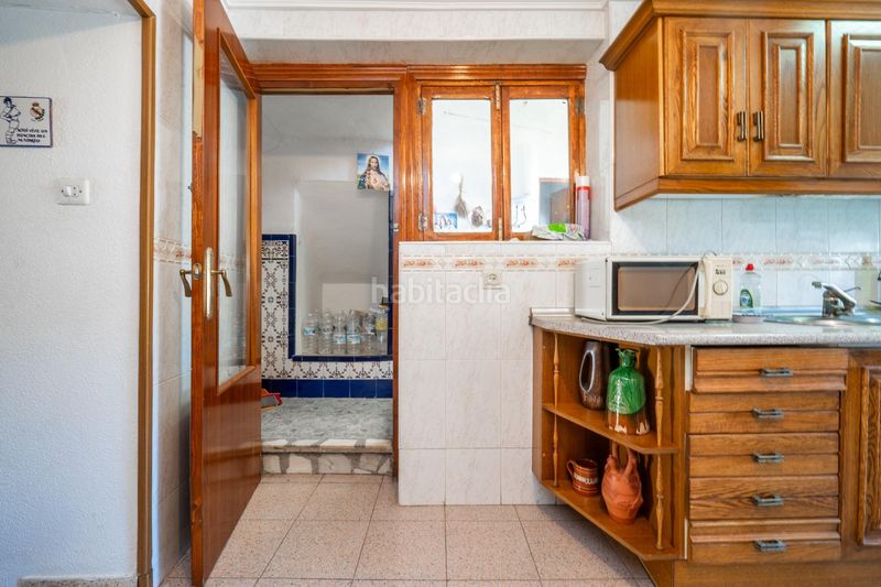 Foto 3b262ddb-1a03-4f04-afd2-cefc55e6f9f3. Casa amb aparcament a Benalúa de las Villas