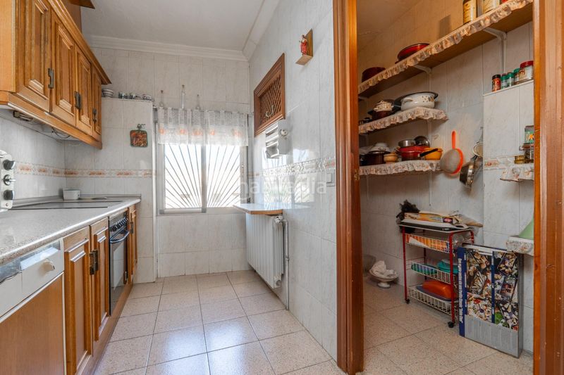Foto a15c8a1a-11d3-4ac3-9e6d-e26b1355c16f. Casa amb aparcament a Benalúa de las Villas
