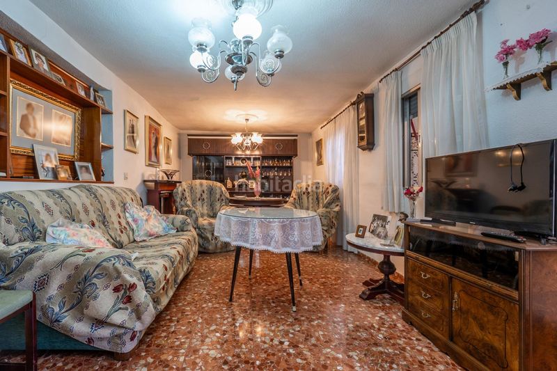 Foto a8bc3fdc-19c4-44ee-bb44-2356d02e9710. Casa amb aparcament a Benalúa de las Villas