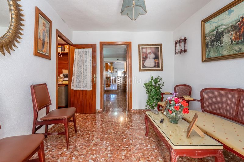 Foto c5db237a-7636-4199-af84-c43602245b45. Casa amb aparcament a Benalúa de las Villas