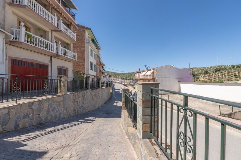 Foto c96932f6-2024-450b-8ca4-ad101b000ae6. Casa amb aparcament a Benalúa de las Villas