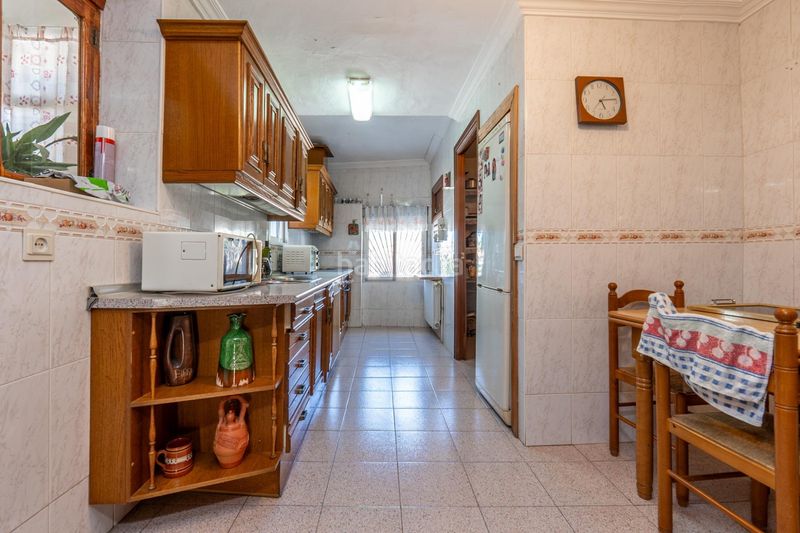 Foto d4acad2f-1d4d-436d-b4a6-37f016250571. Casa amb aparcament a Benalúa de las Villas