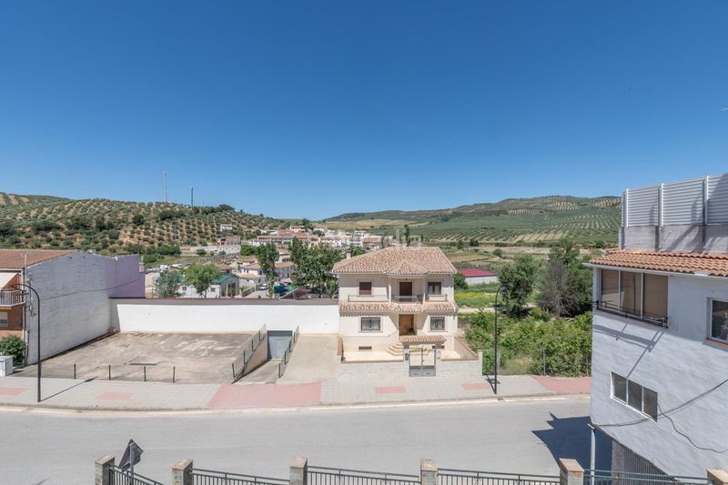 Foto ec2f46dd-4c98-4a2d-a3ac-20b5ef3f0432. Casa amb aparcament a Benalúa de las Villas