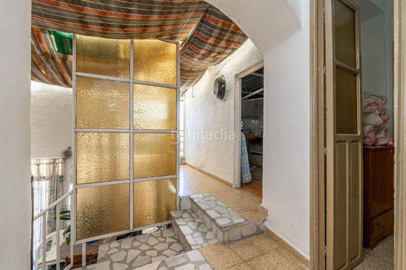 Foto f46df992-240c-44bd-aeab-cb453b7609bb. Casa amb aparcament a Benalúa de las Villas