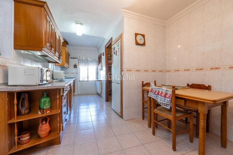 Foto fbcb70ce-a826-4047-a14b-c82fef5399ec. Casa amb aparcament a Benalúa de las Villas