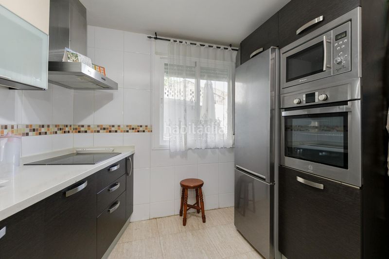 Foto dfbda6e5-5173-4c34-b464-bde5327afede. Casa aparellada amb calefacció aparcament a Fuente Vaqueros