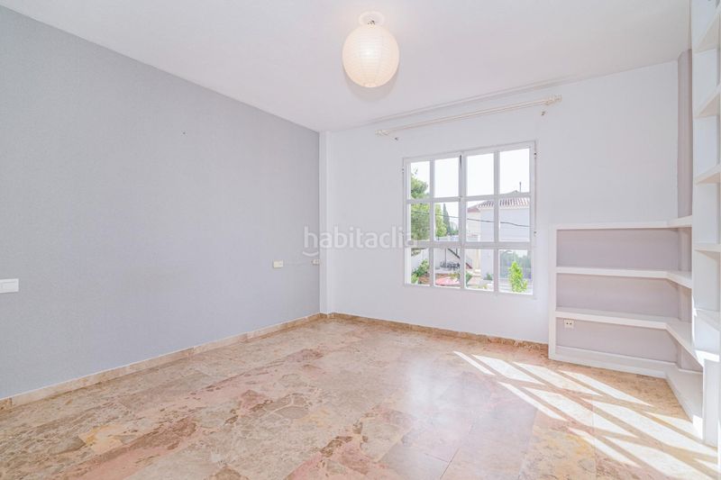 Foto ccc3caab-3acd-4815-bd03-e1018360fe8c. Chalet in calle rebite 23 in Huétor Vega