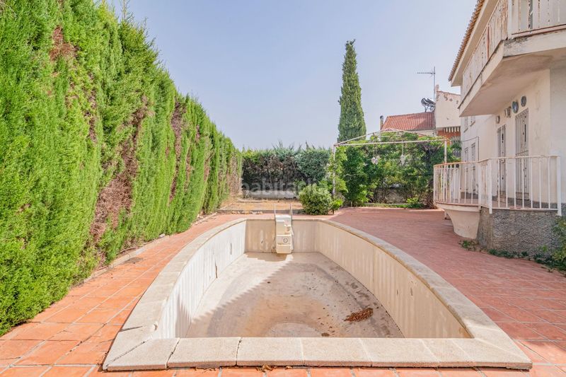 Foto e237bb9e-3cf9-49b6-9587-29040078281d. Chalet in calle rebite 23 in Huétor Vega
