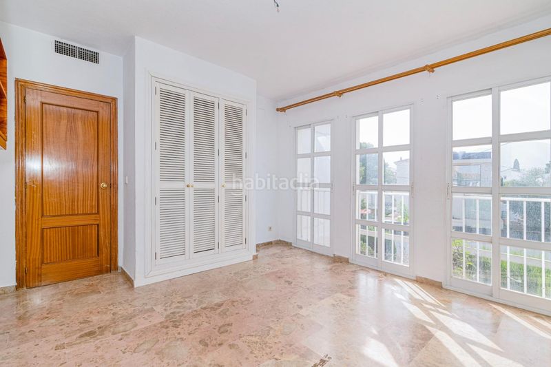 Foto e4a536da-bc0b-43b5-b17b-8a88c6f419d6. Chalet in calle rebite 23 in Huétor Vega