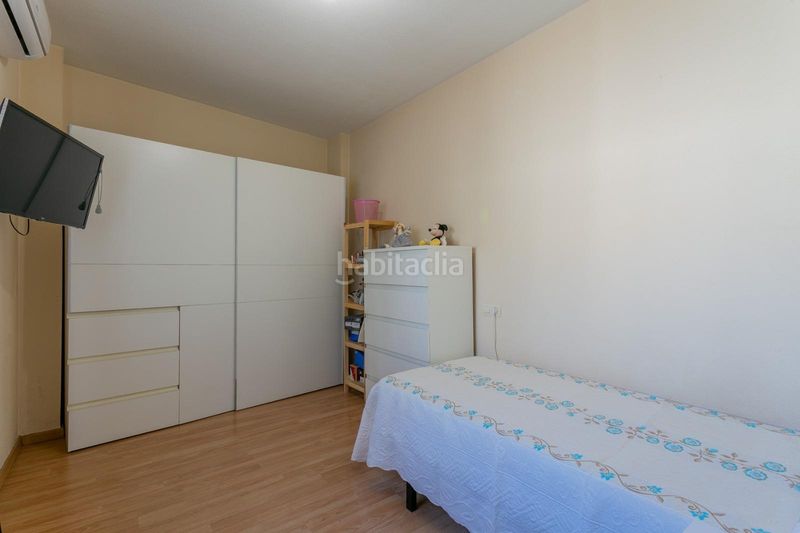 Foto b354f338-aaaf-4db2-ae1e-49616755efbd. Casa adossada amb calefacció aparcament a Cerrillo de Maracena - Periodistas Granada