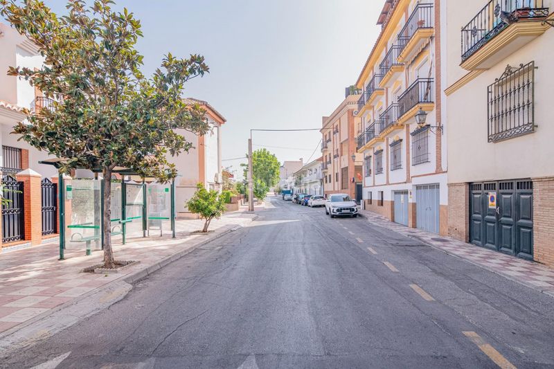 Foto 4be4bb0b-80d4-4560-96a6-e9578045ae14. Pis amb calefacció aparcament a La Zubia Ciudad Zubia (La)