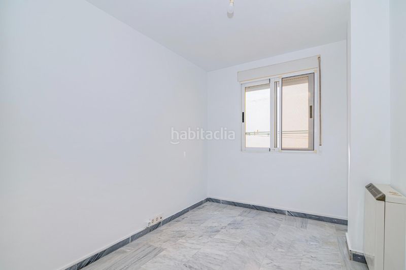 Foto 9a945d9d-dfd0-4e93-9ab0-6098149a2a19. Pis amb calefacció aparcament a La Zubia Ciudad Zubia (La)