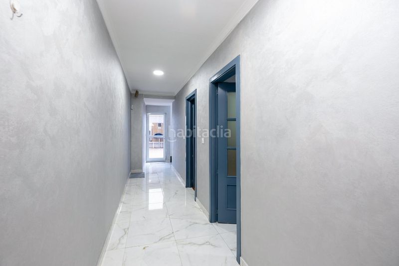 Foto b0b34a7e-c65b-44dc-b675-e64115cb3c86. Casa adossada a Albolote