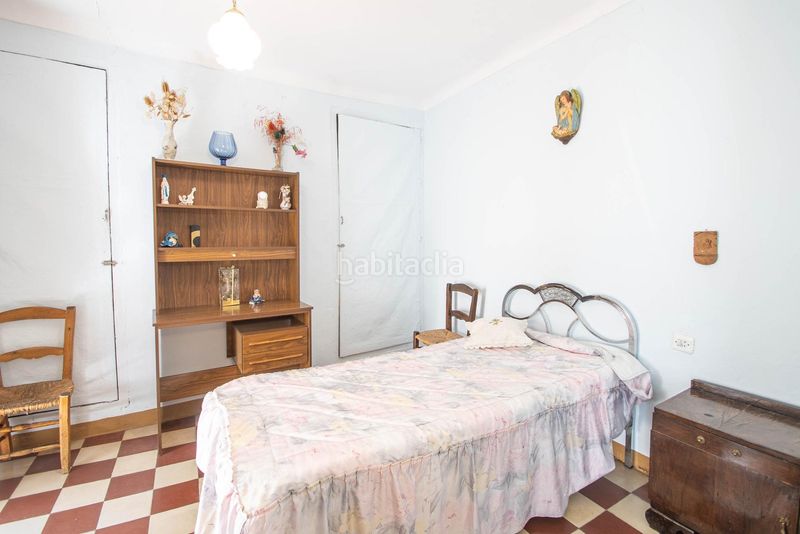 Foto 8f9e4633-380d-497d-8c2c-a8f3d0558af6. Casa adossada a Íllora