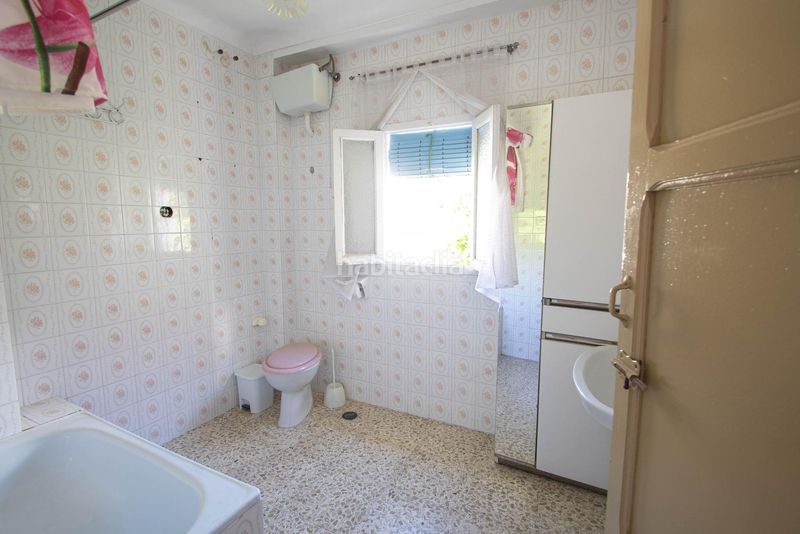 Foto b6d2efe0-6ec9-4abe-b608-1e9607799394. Casa adossada a Íllora