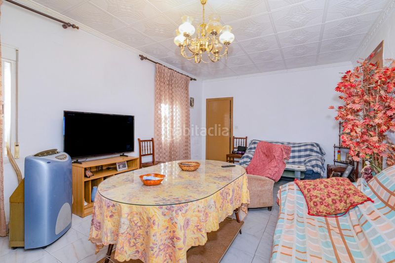 Foto 38a28bb7-f90a-4e91-bc78-84080533ef2d. Casa a calle los llanos 3 a Barrio de la Vega Monachil