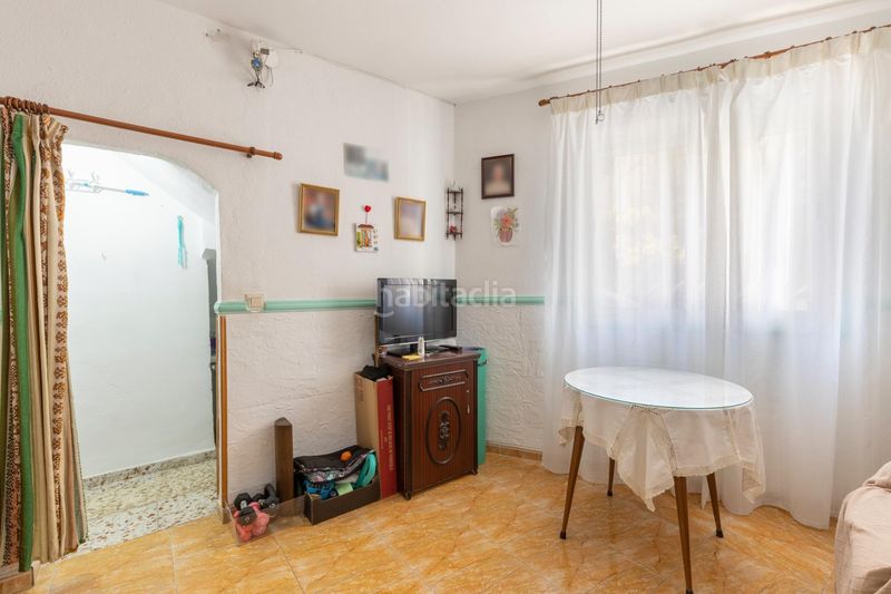 Foto 9dec4b64-341a-4365-be75-f7c26f75cc63. Semi detached house with parking in Santa Adela - Parque Leyva Loro Atarfe