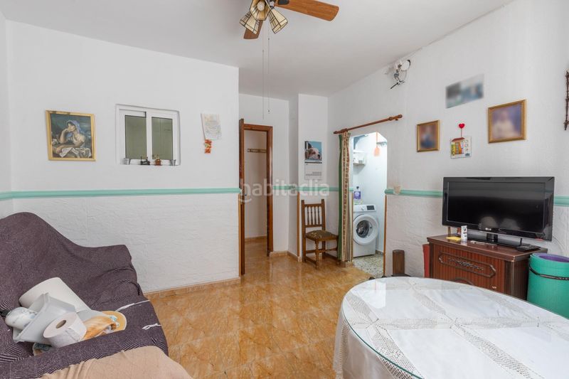 Foto deb9525a-9bad-41f6-8008-63248335cf83. Semi detached house with parking in Santa Adela - Parque Leyva Loro Atarfe