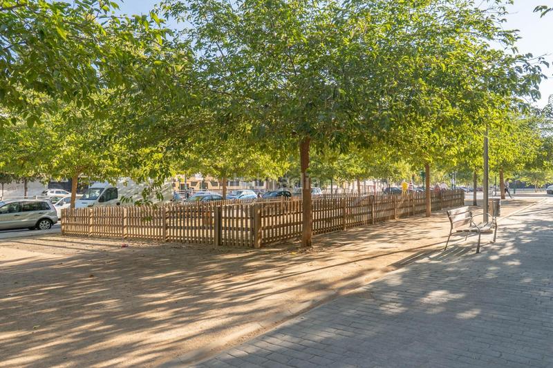 Foto 0cf87e99-9d13-45f2-85e5-6134190ab647. Local commercial dans Campus de la Salud Granada