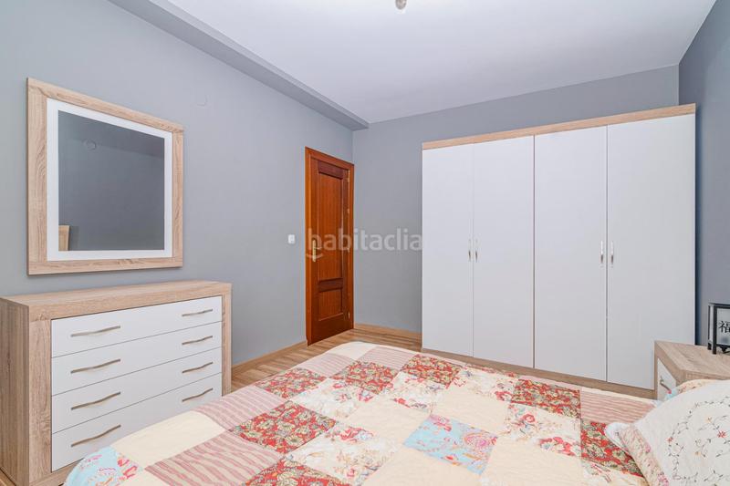 Foto 5a8edb9f-a91c-4556-8dce-51c0f2acf6df. Casa a schiera con parcheggio in Güevéjar