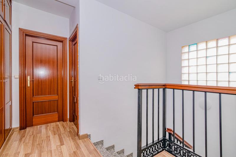 Foto 6bda9144-e855-45eb-92a0-4dd1f287e78d. Casa a schiera con parcheggio in Güevéjar