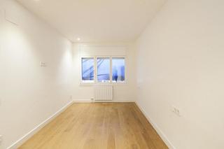 Alquiler Piso  Calle calatrava 9