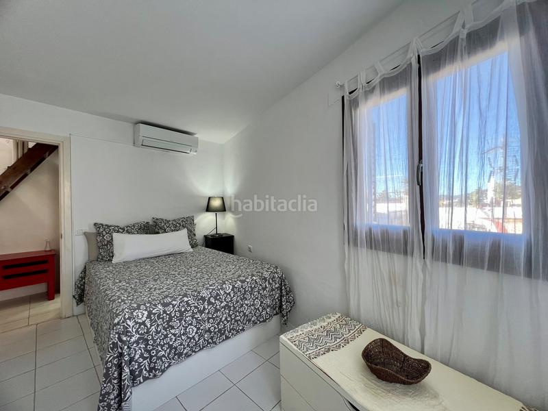 Foto 5ab242a6-eab0-4cb6-990d-9f615ae3f0a2. Dúplex a carrer fosc 29 a Dalt Vila-La Marina Ibiza