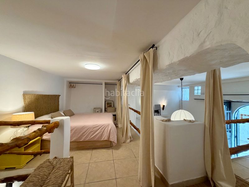 Foto f6e25eb6-a22f-4193-a2c3-1206855daf3b. Lloguer planta baixa amb calefacció a Dalt Vila-La Marina Ibiza