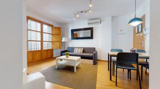 Rent Flat  Carrer de les mantes. Apartamento junto al mercado central de valencia