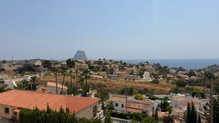 Casa a schiera  Urbanización canuta de ifach. Bungalow renovado con vistas al mar en calpe.