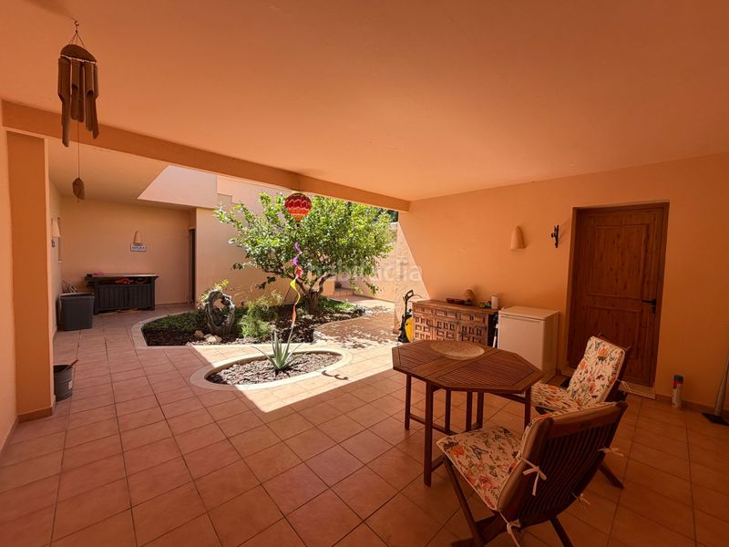 Foto ee866ddb-07df-497d-bb63-ea9b39a8a6e5. Xalet amb aparcament piscina a Benissa pueblo Benissa