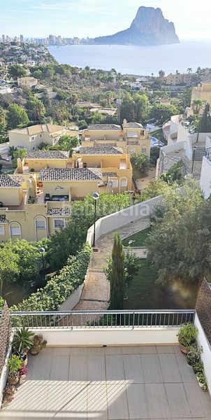 Foto 9696cd9e-cc88-4270-83e8-8852592382d4. Casa adossada amb aparcament piscina a Maryvilla Calp