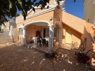 Casa adossada  Partida cometa iii 11i. Adosado con jardín privado y solárium en exclusivo residencial d