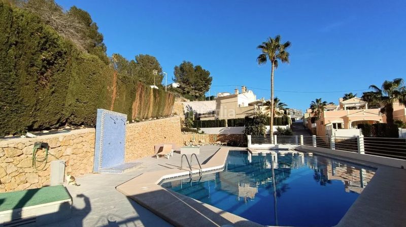 Foto d3e530b4-4ab4-43c7-af34-430a0d752d27. Casa adossada amb aparcament piscina a Cometa Calp
