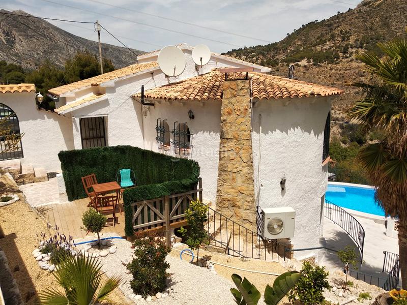 Foto 997fe0a3-3f6a-45fd-821e-f18731322613. Chalet  con vistas espectaculares e. en Maryvilla Calp
