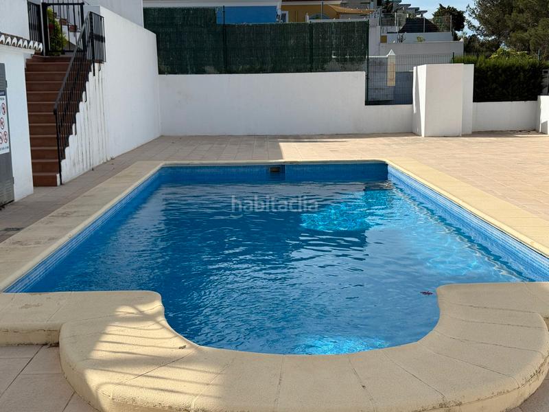 Foto ad78f19b-ea6e-40ce-b1cf-2133c2b43a29. Reihenhaus mit parking pool in La Empedrola Calp