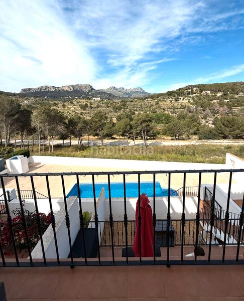Foto c964fff8-27da-4c2d-8825-8f4f0afe39f0. Reihenhaus mit parking pool in La Empedrola Calp