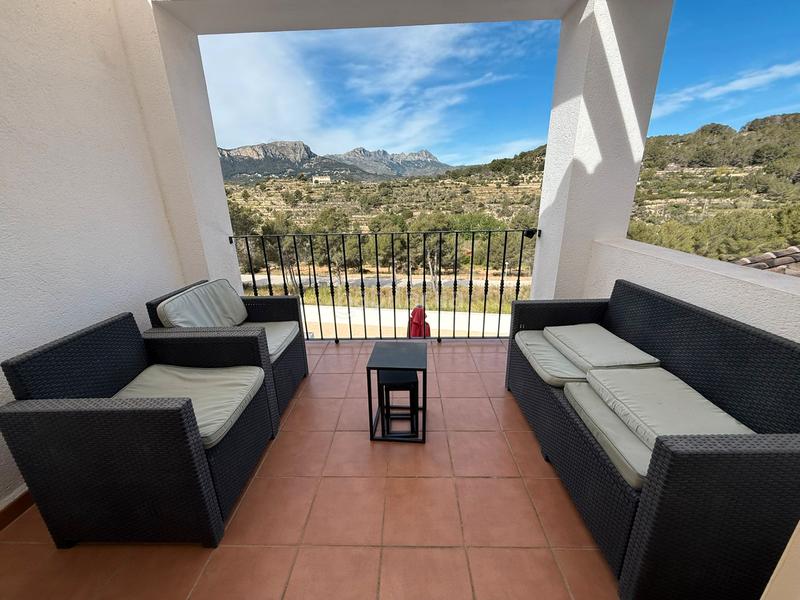 Foto e2a9d301-f442-48bc-b4bc-166de018ab0e. Reihenhaus mit parking pool in La Empedrola Calp