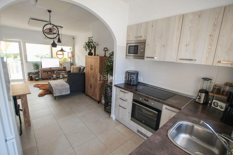 Foto 16123c8b-d077-4b82-bea7-e952413a7fcd. Casa amb aparcament piscina a Marisol Park - Ortembach - Los Almendros Calp