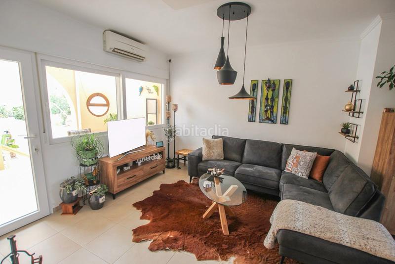 Foto 4ec8e867-4c3c-4e4d-ba32-745359ddbfba. Casa amb aparcament piscina a Marisol Park - Ortembach - Los Almendros Calp