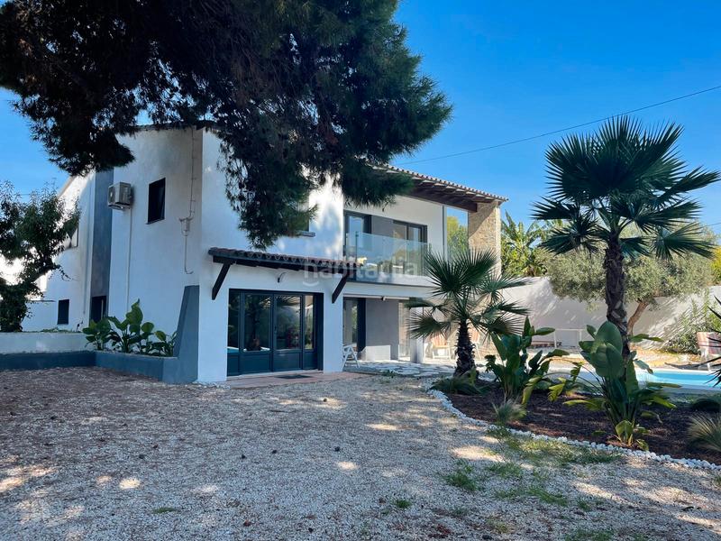 Foto 9ec77492-8d7f-4574-803e-97383031a55d. Xalet amb xemeneia aparcament piscina a Marisol Park - Ortembach - Los Almendros Calp