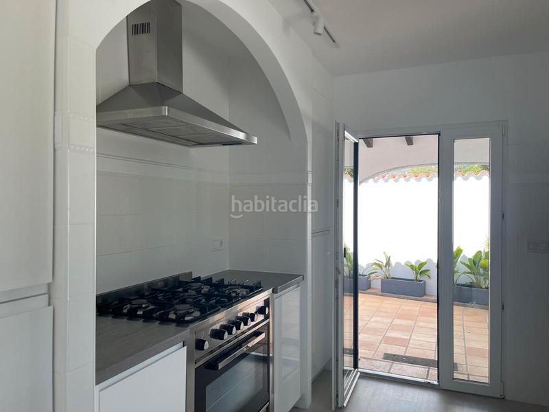 Foto e41a7deb-05ba-416e-9571-a5d17bbc198c. Xalet amb xemeneia aparcament piscina a Marisol Park - Ortembach - Los Almendros Calp