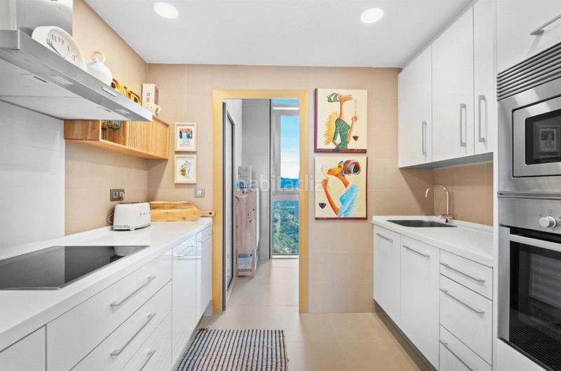 Foto b09481d1-d2af-4aaa-b3f7-0fdc7af92787. Appartement mit parking pool in Playa Poniente Benidorm