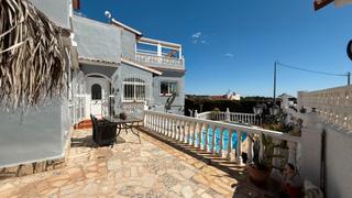 Chalet  Partida cometa ii. Villa con vistas preciosas al mar.