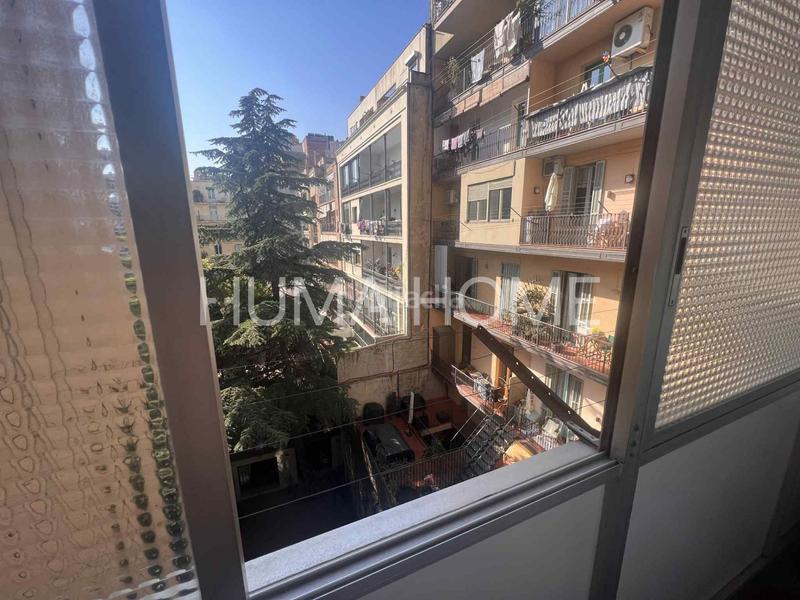 Foto 59e8d901-8f07-4ec3-8208-34e51dc2c3bf. Pis a Dreta de l´Eixample Barcelona