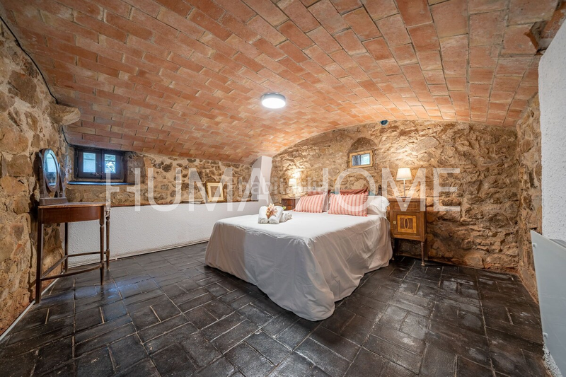 Foto bb3eaded-43d0-4b38-a749-d6e5997747f3. Bauernhof mit heizung pool in Llagostera