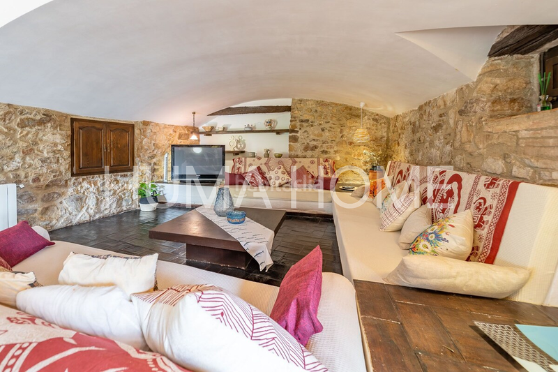 Foto f56d8eee-37f0-4503-84ce-032898d836c0. Bauernhof mit heizung pool in Llagostera