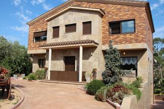 Casa a Condado del Jaruco - Puigvents. Dos casas en una sola propiedad